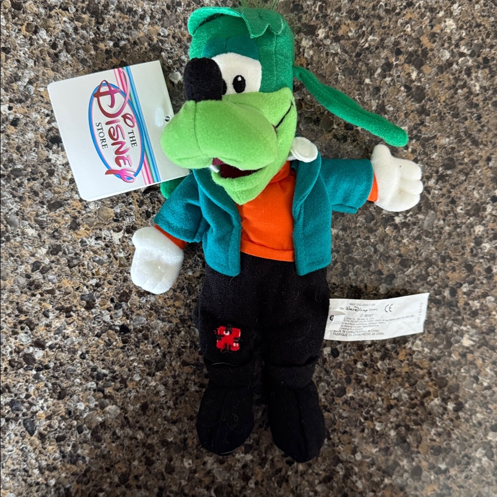 1999 NWT Vintage Disney Store 8" Mini Bean Bag Plush Goofenstein!